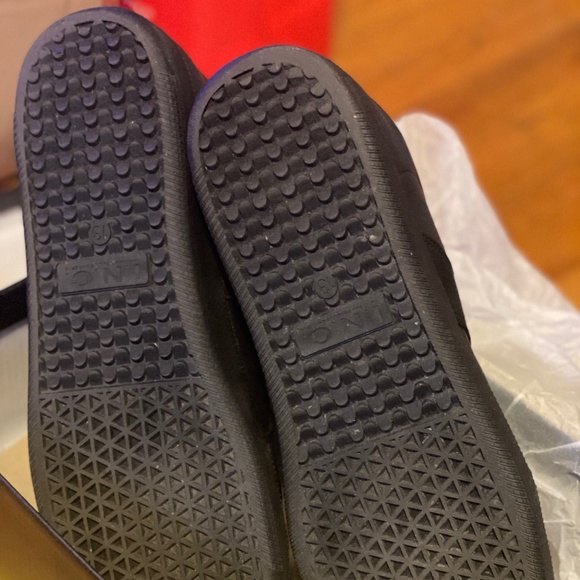 I.N.C. Men’s Sneaker - Picture 3 of 3